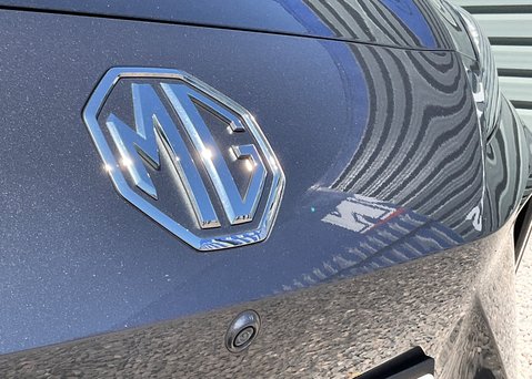 MG MG4 EV 64kWh TROPHY 4
