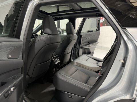Lexus RX 450H PLUS TAKUMI 13