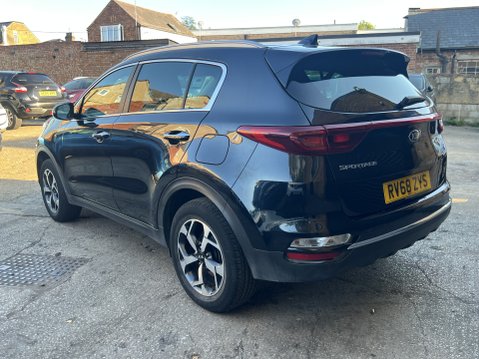Kia Sportage 1.6 GDi 2 SUV 5dr Petrol Manual Euro 6 4