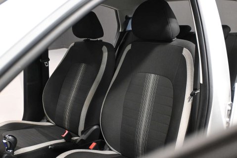 Hyundai i10 1.0 i10 SE Connect MPI Auto 5dr 15