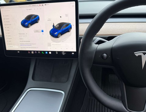 Tesla Model Y ModeL Y Long Range AWD 4WD 5dr 26