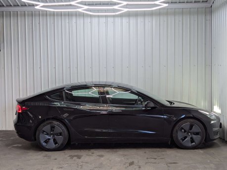 Tesla Model 3 Model 3 Long Range AWD 4WD 4dr 17