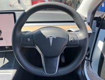 Tesla Model Y (Dual Motor) Long Range SUV 5dr Electric Auto 4WDE (384 bhp) 22