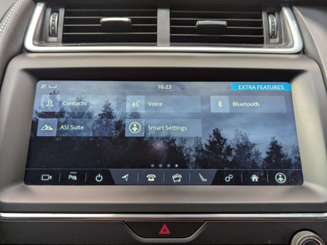 Jaguar E-Pace 2.0 E-PACE R-Dynamic S AWD AUTO 4WD 5dr 68