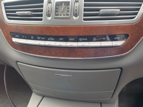 Mercedes-Benz S Class 6.2 S63 V8 AMG G-Tronic Euro 4 4dr 29