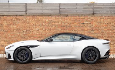 Aston Martin DBS Superleggera 2