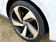 Volkswagen Golf GTI PERFORMANCE TSI DSG 42