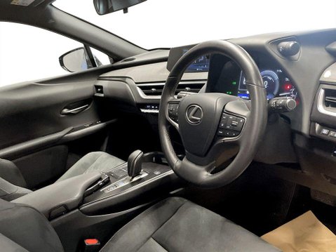 Lexus Ux 300e 54.3kWh SUV 5dr Electric Auto (204 ps) Air Con - Alloys - DAB Radio 12