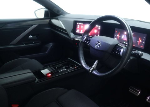 Vauxhall Astra 1.2 Astra GS Turbo Auto 5dr 40