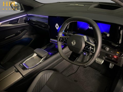 Renault Rafale 1.2 E-TECH iconic esprit Alpine SUV 5dr Petrol Hybrid Auto Euro 6 (s/s) (20 12
