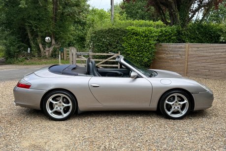 Porsche 911 3.6 996 Carrera 2 Cabriolet 2dr Petrol Tiptronic S (274 g/km, 315 bhp) 37