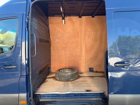 Mercedes-Benz Sprinter 2.0 315 CDI Progressive Panel Van 5dr Diesel Manual RWD L4 H2 Euro 6 (s/s) 18