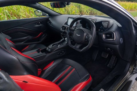 Aston Martin Vantage 4.0 Vantage V8 Auto 3dr 9