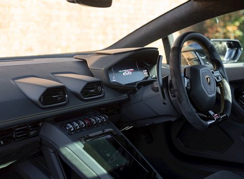 Lamborghini Huracan LP640-4 EVO 15