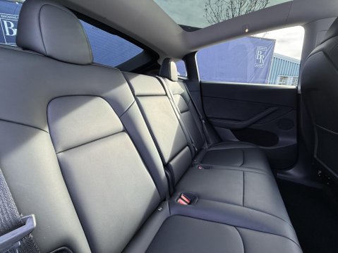 Tesla Model Y (Dual Motor) Long Range SUV 5dr Electric Auto 4WDE (384 bhp) 26