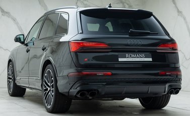Audi SQ7 BLACK EDITION 10