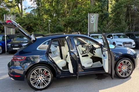 Porsche Macan TURBO PDK - HUGE SPEC - PAN ROOF - BOSE - CARPLAY 17