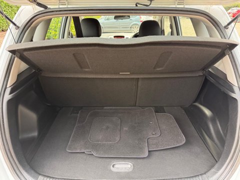 Kia Venga 1.6 2 Euro 6 (s/s) 5dr 29