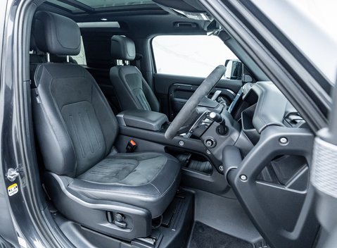 Land Rover Defender 90 V8 Carpathian Edition Urban Widetrack 15