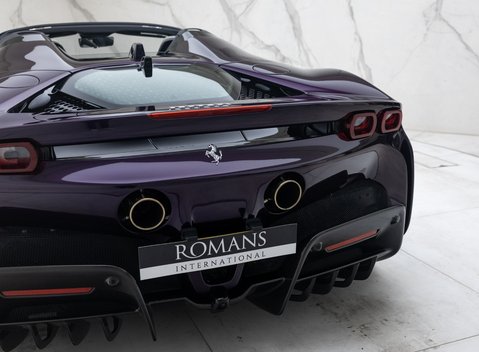 Ferrari SF90 Spider 39