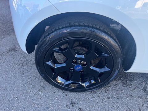 Ford Ka 1.2 Zetec White Edition Euro 6 (s/s) 3dr 15