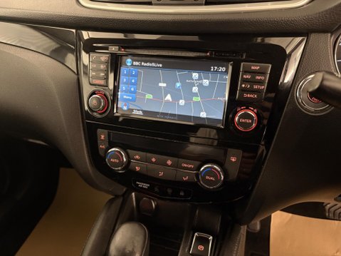 Nissan Qashqai 1.2 DIG-T N-Connecta XTRON 2WD Euro 6 (s/s) 5dr 14