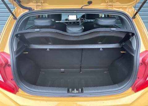 Kia Picanto 1.0 X-Line S 19