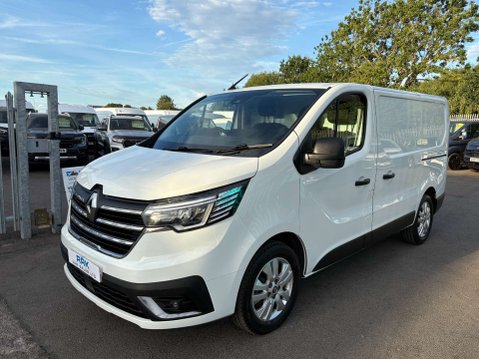 Renault Trafic 2.0 dCi Blue SL28 Sport Panel Van 5dr Diesel Manual L1 H1 Euro 6 (s/s) (130 37