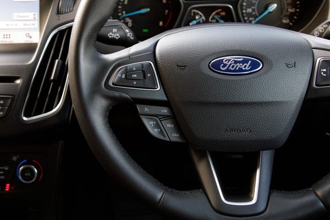 Ford Focus TITANIUM X 18