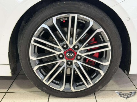 Kia Pro Ceed 1.6 T-GDi GT Shooting Brake DCT Euro 6 (s/s) 5dr 23