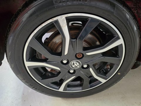 Toyota Yaris 1.33 Dual VVT-i Sport Euro 5 5dr Euro 5 44
