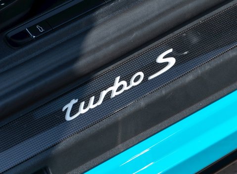 Porsche 911 (991.2) Turbo S Cabriolet 23