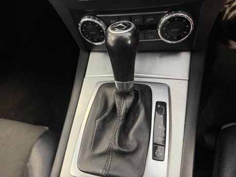 Mercedes-Benz C Class 2.1 C220 CDI BlueEfficiency AMG Sport Edition 125 G-Tronic+ Euro 5 (s/s) 2d 10