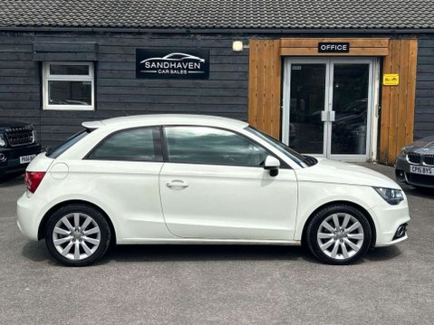 Audi A1 1.6 TDI Sport Hatchback 3dr Diesel Manual Euro 5 (s/s) (105 ps) 9