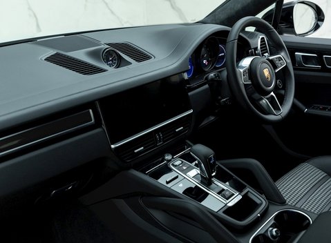 Porsche Cayenne GTS Coupé 15