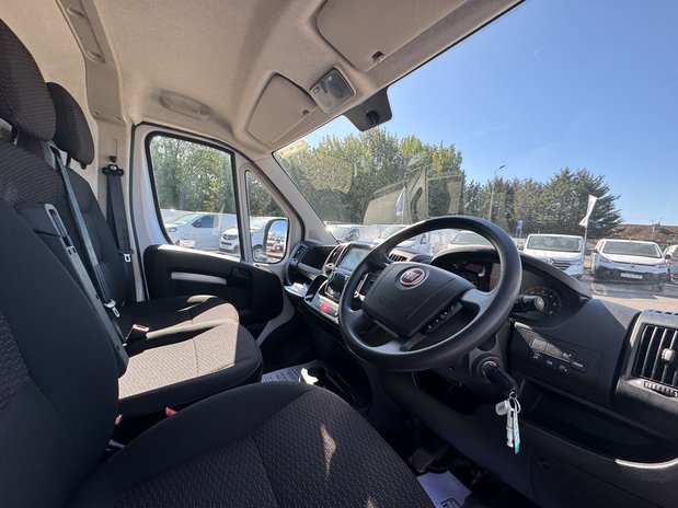 Fiat Ducato MWB L2H2 Medium Roof Air Con EURO 6 14