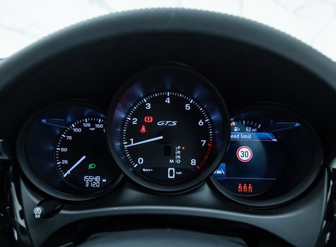 Porsche Macan GTS 21