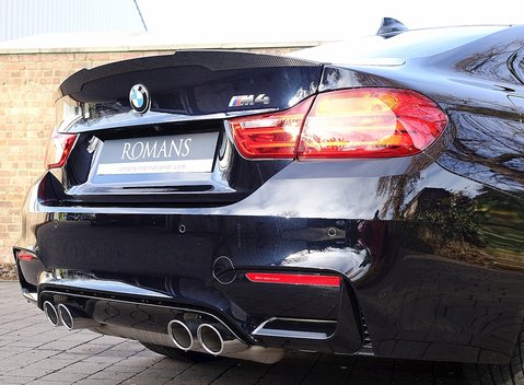 BMW M4 Coupe 4