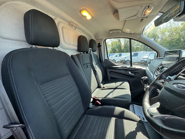 Ford Transit Custom SWB L1H1 [SOLD MT] Low Roof Limited 280 Air Con Alloys Camera Sensors EURO 14