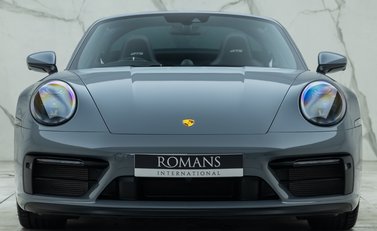 Porsche 911 Targa 4 GTS (992) 10