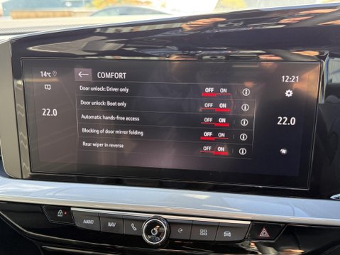 Vauxhall Mokka Electric 50kWh Ultimate SUV 5dr Electric Auto (136 ps) 44