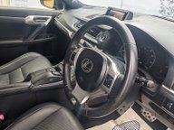 Lexus CT 200H F SPORT 19