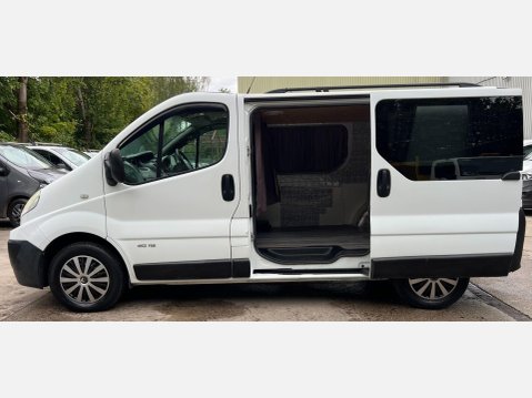 Renault Trafic 2.0 dCi SL29 Panel Van 4dr Diesel Manual L1 H1 (Phase 3) (195 g/km, 115 bhp 18
