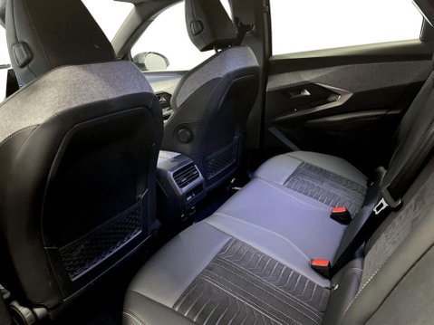 Peugeot 3008 73kWh GT SUV 5dr Electric Auto (210 ps) Air Con - Alloys - DAB Radio 20