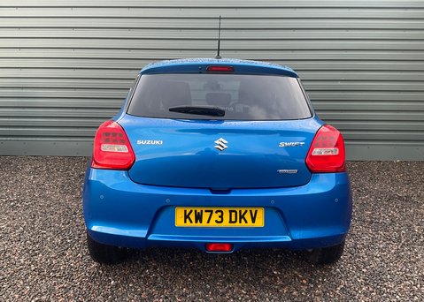 Suzuki Swift SZ-T DUALJET MHEV 9