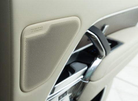 Land Rover Range Rover P460e SE 14