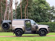 Land Rover Defender HARD TOP X-DYNAMIC HSE 7