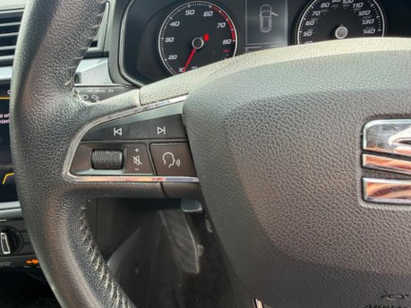 SEAT Arona TSI SE TECHNOLOGY 13