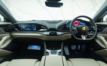 Ferrari Purosangue 23