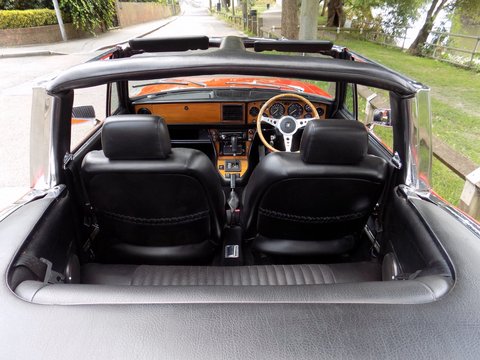 Triumph Stag MKII Automatic 9